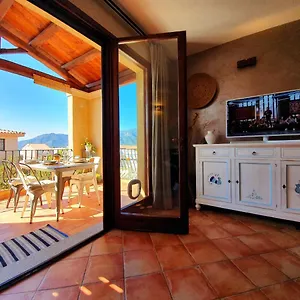 Spazioso Con Terrazza A Due Passi Dal Centro Casa vacanze